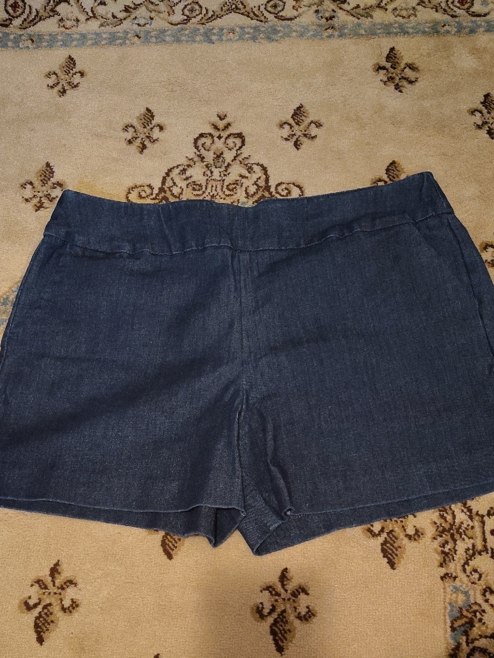 Lot of 6 pairs of New York & Company Pull On Shorts Size Large - Picture 11 of 16